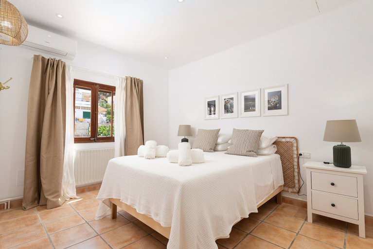 Room 4, Ca Ne Margalide - Villa With Private Pool, Baleares