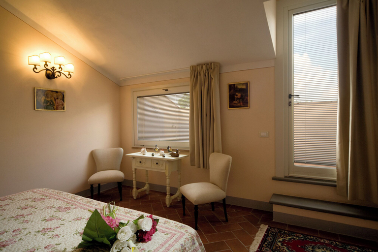 Bedroom 2, Borgo della Meliana, Florence