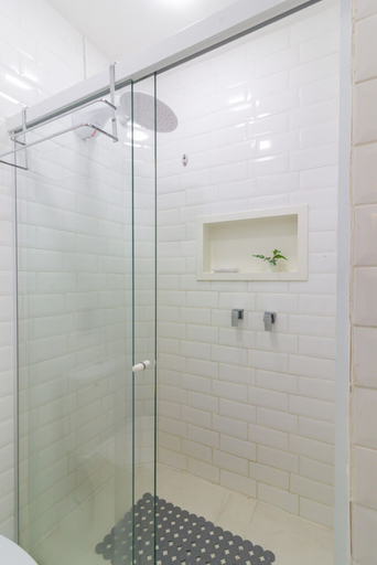 Room 5, 5 Minutes From Copacabana Beach B703, Rio de Janeiro