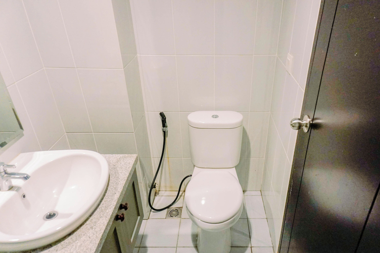 Bathroom 4, Best Homey And Modern 1Br At Casa De Parco Apartment, Tangerang