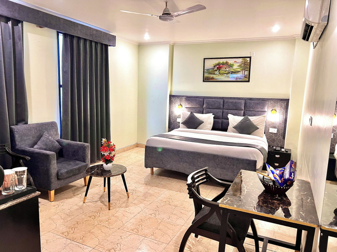 Bedroom 2, Sumedha Elegance, Gurgaon