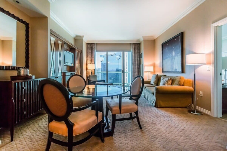 Interior 2, MGM 30814 1BR Signature With Balcony, Clark