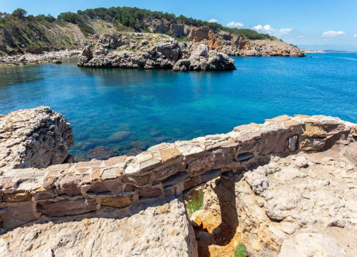 View from property 3, Apartment in La Escala Near Els Riells Beach, Girona
