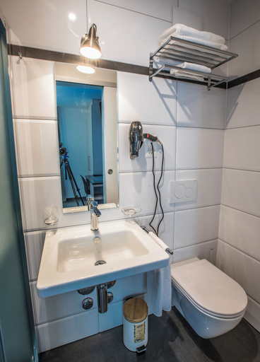 Bathroom 3, Hotel Kernhof Self Check-in, Zürich