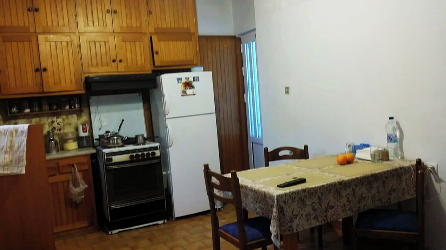 Room 5, Cozy Grammatikou Home - Traditional Stay Parking, West Greece