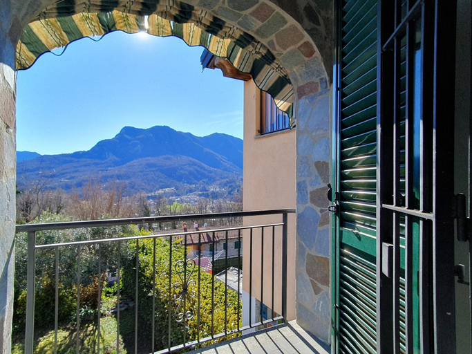 Balcony, Holiday Home Near Lago Maggiore, Varese