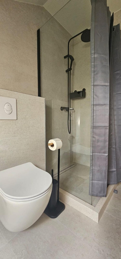 Bathroom 3, Dubrovnik Hotel Akademis Čingrija, Dubrovnik
