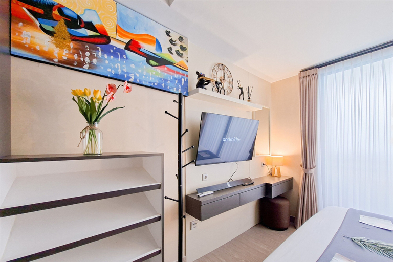 Room 4, Strategic Studio At Apartment Collins Boulevard, Tangerang