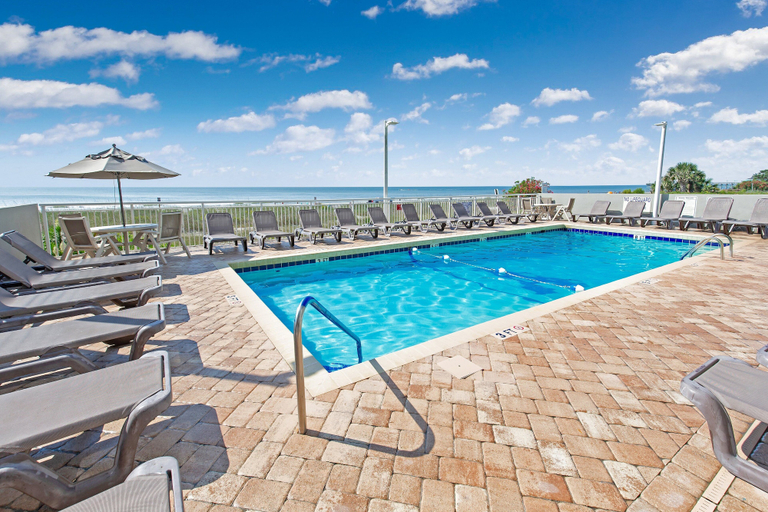 Interior 2, Atlantica 903, Horry