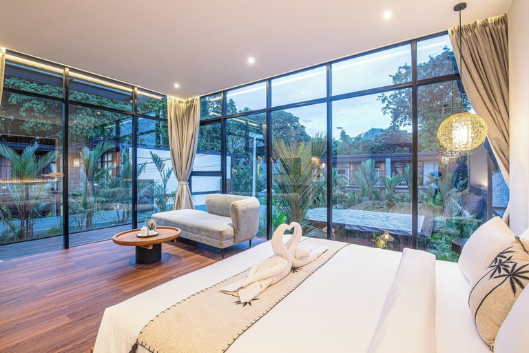 Exterior 5, Elegant 6BR Canggu Villa Steps From the Ocean, Badung
