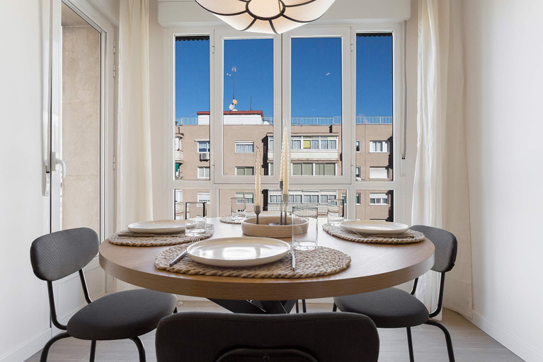 Others 3, Elegant Apartment in Madrid Pedro Teixeira, Madrid