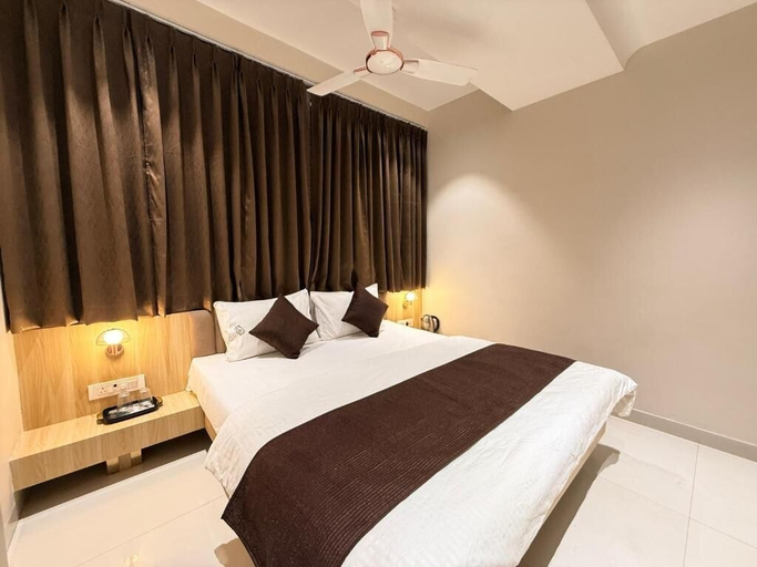 Room 4, Hotel RK Residency, Ujjain
