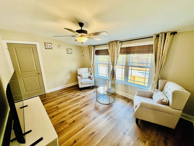 Living area 2, Perfect Getaway, Nash