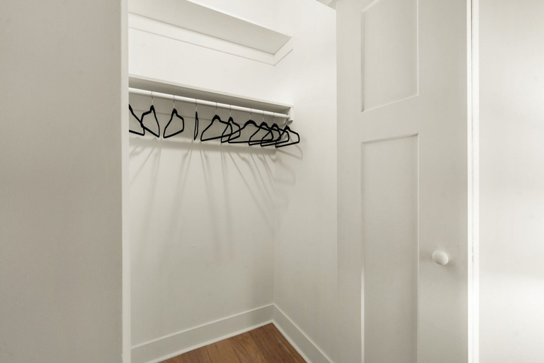 Room 4, New West Town Listing, Cook