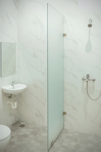 bathroom 5