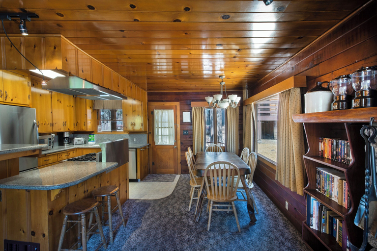 Interior 4, Sequoia, Mariposa
