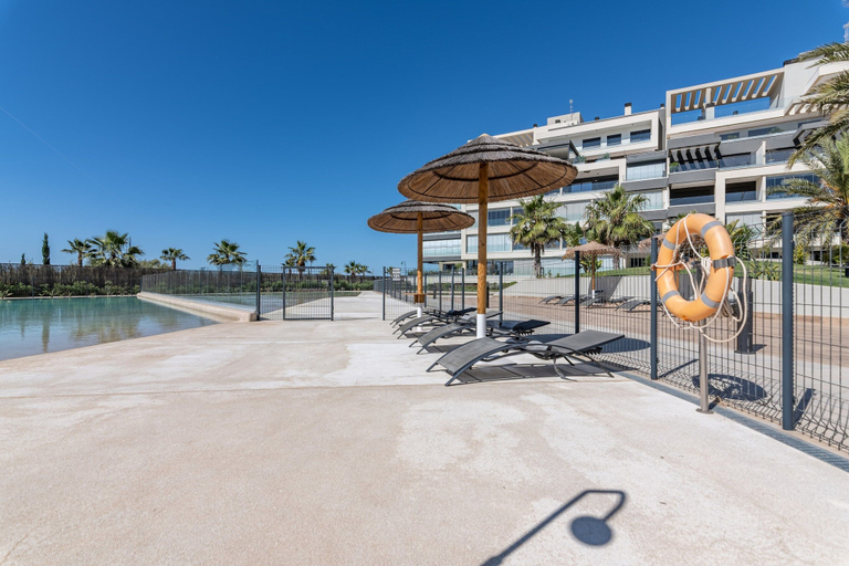 Pool 5, Oceanfront Apartment in Isla Canela, Huelva