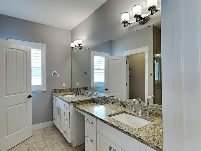 Bathroom 3, Nothin But Time, Bay