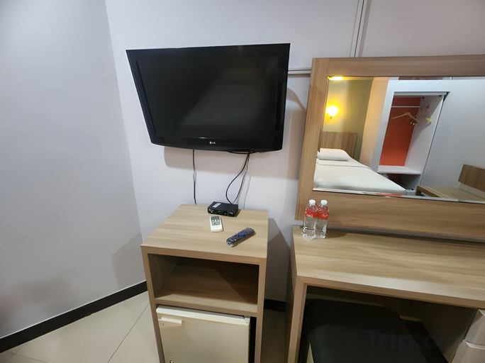 bedroom 12