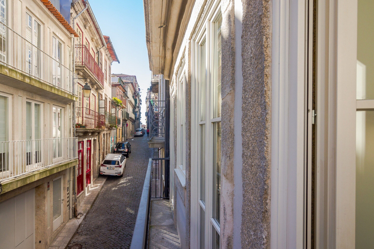 View from property 2, Central Porto apartment with balcony, Porto