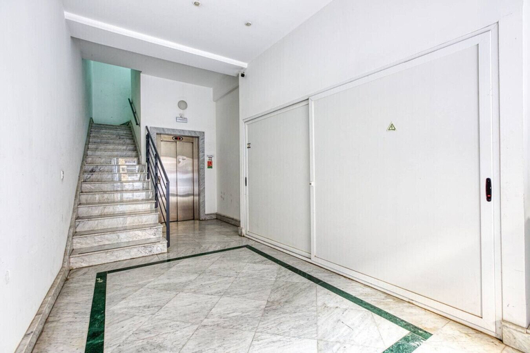 Room 5, Roulette Your St Julian s Base for a Fun Getaway, St Julian's