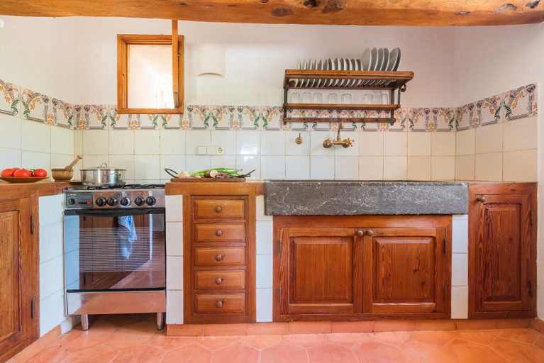 Private kitchen 2, Hortella - Villa With Private Pool, Baleares