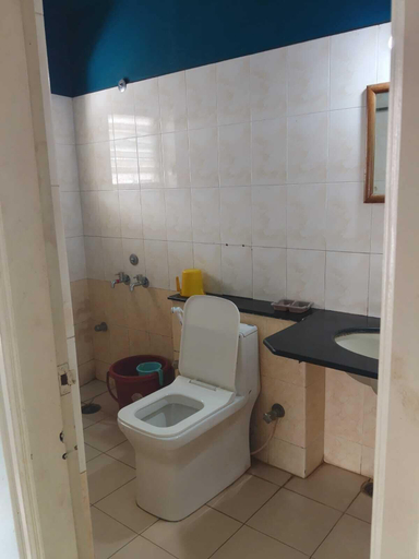 Bathroom 3, Sri Vinayaka Lodge, Kodagu