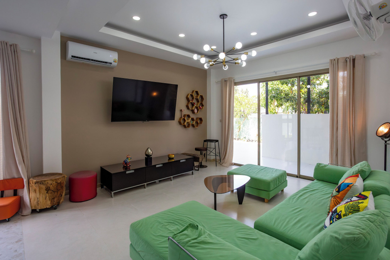Living area 2, Cozy Stay 3BR Villa Near Beach V285, Ko Samui