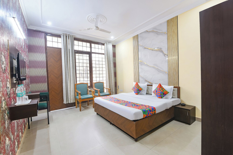 Room 5, Fabhotel Sager Inn, Gurgaon