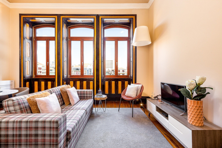 Primary image 1, Charming Apartment in Portos Heart, Porto