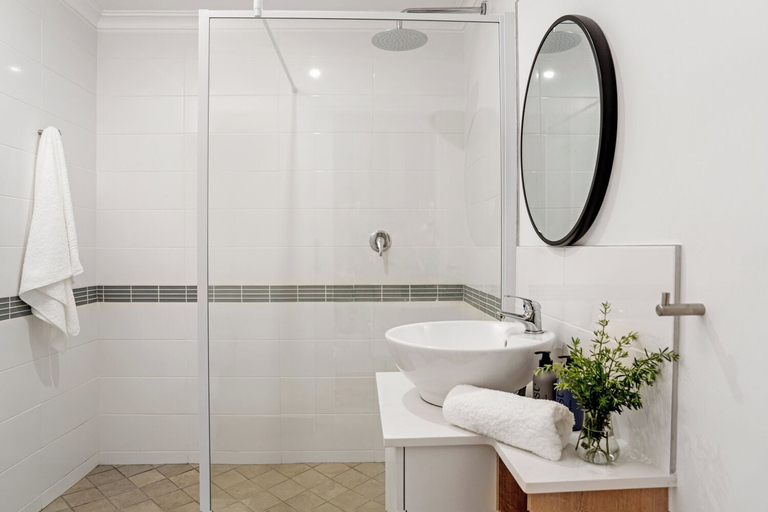 Bathroom 3, Harbour Club, Cacadu
