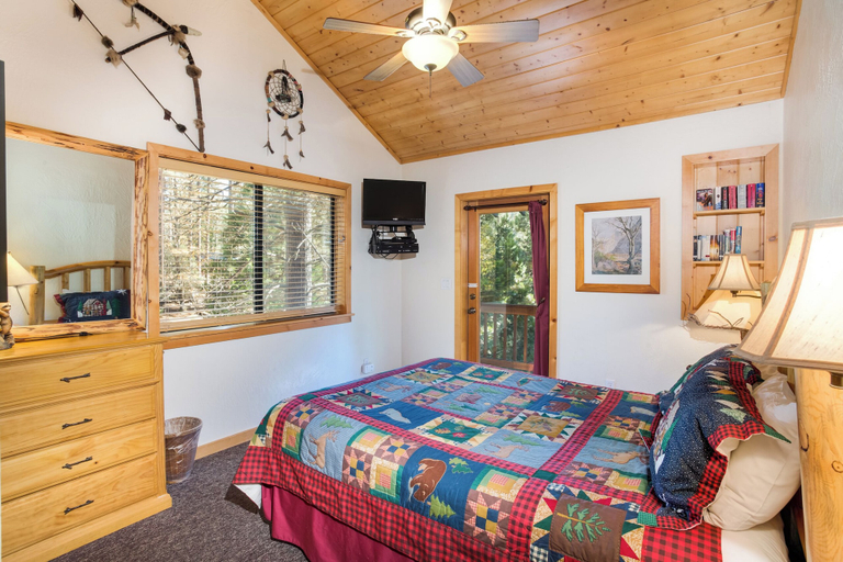 Bedroom 2, River Refuge, Mariposa