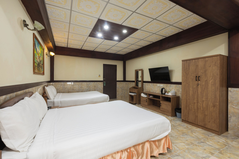 Bedroom 2, Kata Palace Hotel, Phuket Island
