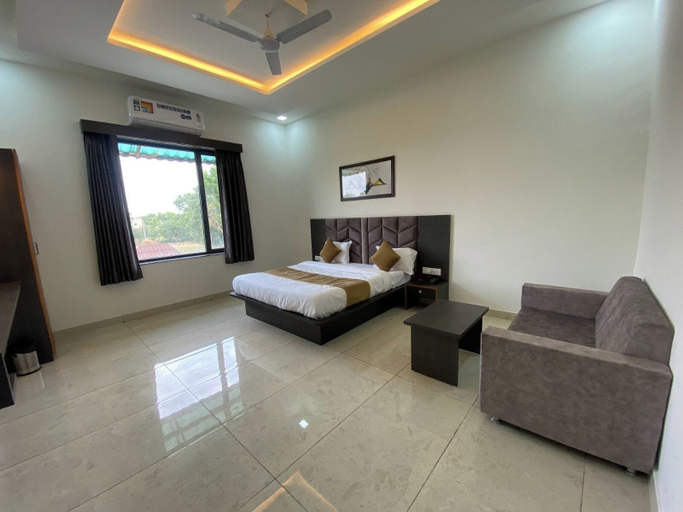 Room 5, New Royal Orbit Hotel & Restro Udaipur, Udaipur
