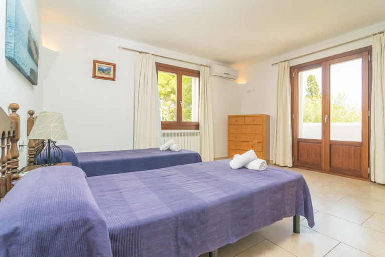 Room 4, Ca N'estel - Villa With Private Pool In Cala D'or, Baleares