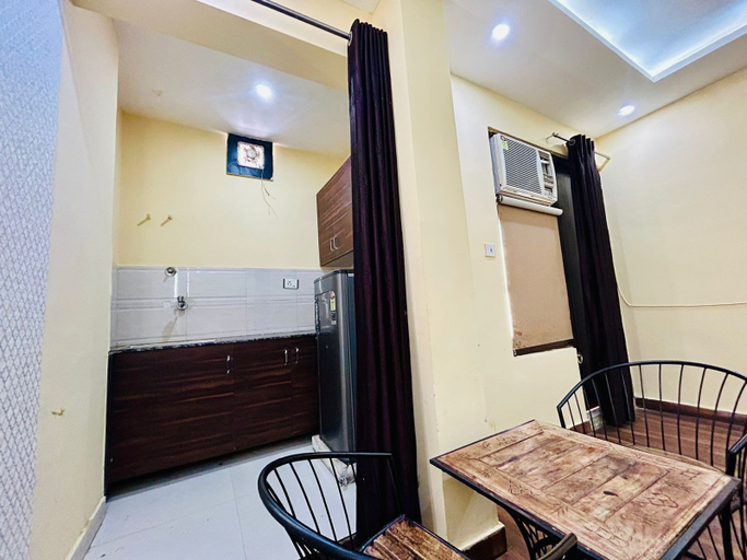Private kitchen 5, Samriddhi Studio Apartment, Delhi