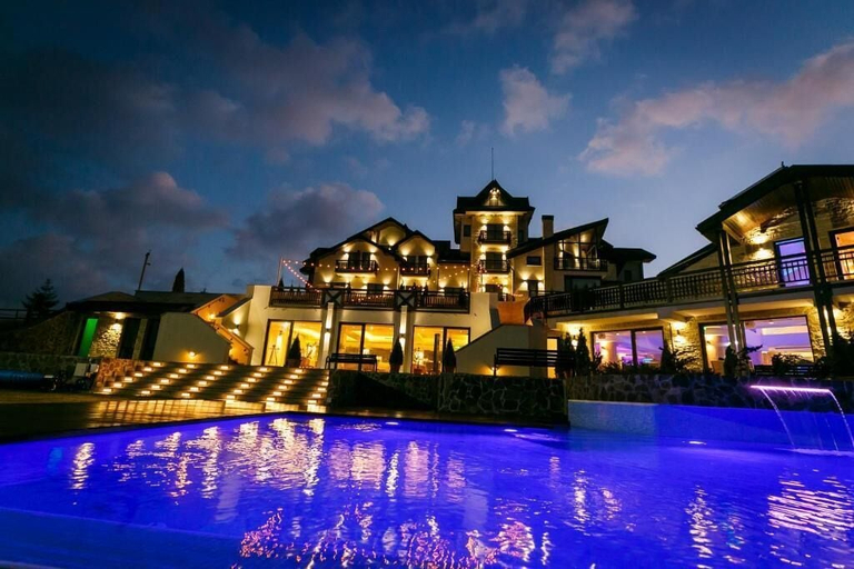 Pool 2, Castelnor Resort, Rasinari
