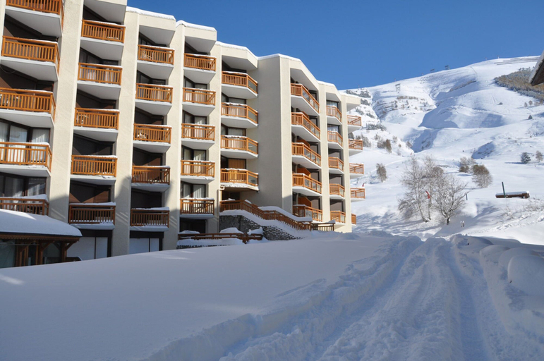 Primary image, Ski-In Apartment for 6 Guests, Isère