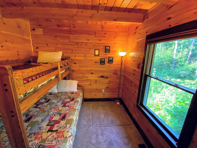 Interior 3, Log Cabin 1 Mile From Skiing - 1800bc, Coos