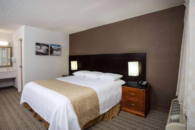 Room 2, Three Rivers Motel, Allen