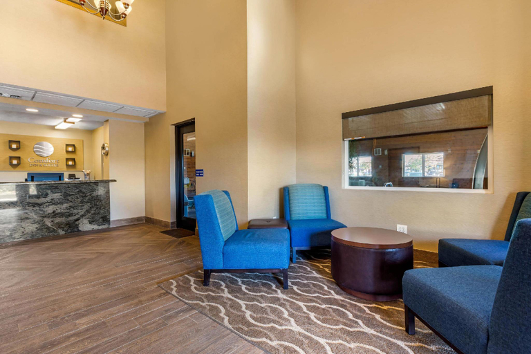 Public Area 2, Comfort Inn & Suites Murrieta Temecula Wine Country, Riverside