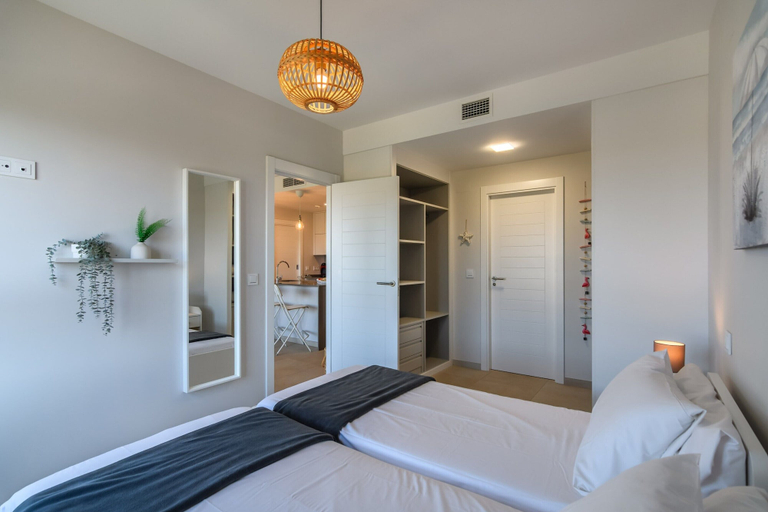 Room 4, Beachfront Isla Canela Apartment, Huelva