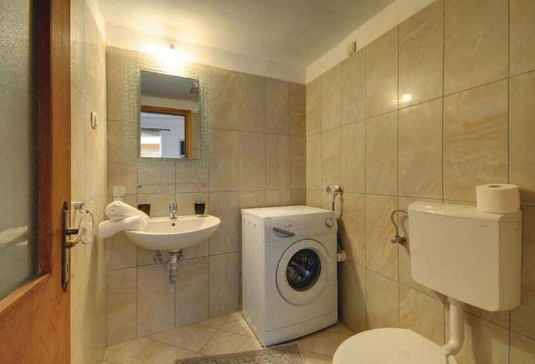 Others 5, Villa in Zminj With Private Pool and Nature, Gračišće