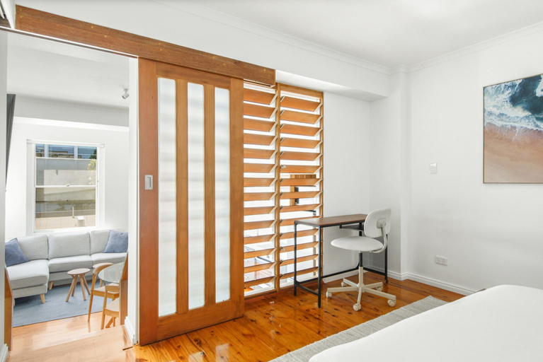 Room 4, Stylish Inner City 2-bed Unit by Fig Lane Park, Sydney