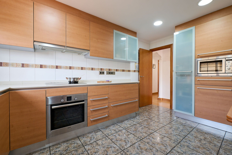 Private kitchen 3, Apartment in Blanes with Sea View Terrace, Girona