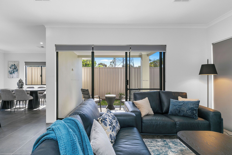 Room 2, Bloom Brick A Sepal Stay, Stirling