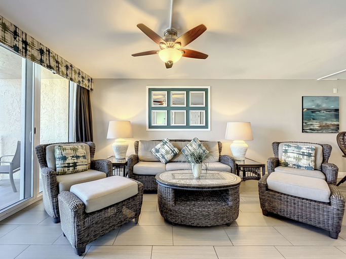 Interior 4, Oceania Beach Club 307, Volusia