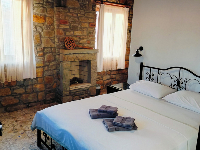 Room 2, Degirmen Konukevi, Gökçeada