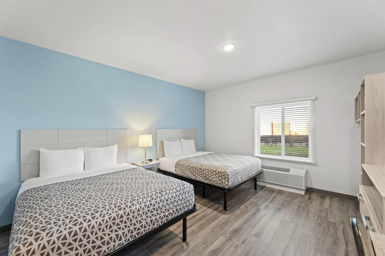 Bedroom 3, Woodspring Suites Jackson Pearl I-20, Rankin