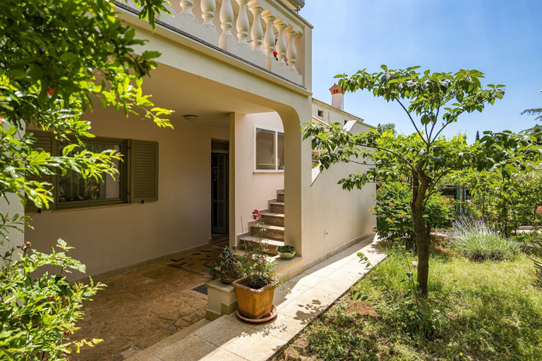 Garden 4, Modern and Cozy Apartment in Rakalj, Marčana